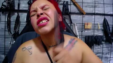 Snapshot of alana_roth chatting on January 6, 2026, 11:29 pm ALANA ROTH online show from January 6, 2026, 11:29 pm