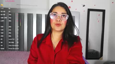 Snapshot of alana_steel_1 chatting on November 1, 2025, 11:56 am Alana online show from November 1, 2025, 11:56 am