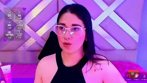 Snapshot of alana_steel_1 chatting on November 18, 2025, 12:09 pm Alana online show from November 18, 2025, 12:09 pm