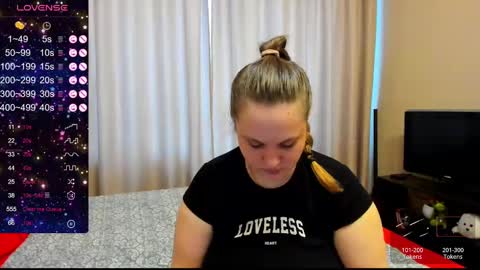 Julia online show from March 4, 2025, 10:13 am