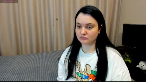 Snapshot of alanabrox chatting on May 17, 2026, 6:59 pm Julia online show from May 17, 2026, 6:59 pm