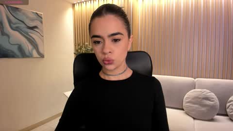 Alana online show from October 17, 2025, 12:30 pm