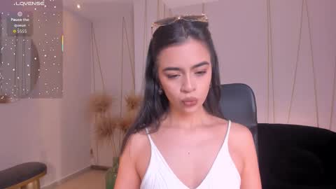 Alana online show from December 15, 2025, 12:20 pm