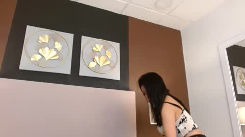 alana online show from October 26, 2025, 3:34 am