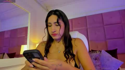 Snapshot of alanah_connors chatting on November 16, 2025, 11:38 am alanah_connors online show from November 16, 2025, 11:38 am