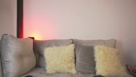 Alanna online show from December 21, 2025, 6:31 am