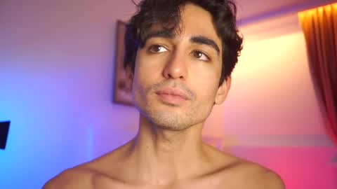 idenavarre online show from December 23, 2024, 1:40 am