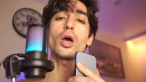 idenavarre online show from January 10, 2025, 10:46 pm