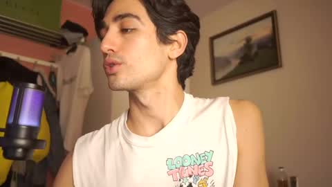 idenavarre online show from January 24, 2025, 11:34 pm