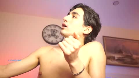 idenavarre online show from February 27, 2025, 9:14 pm