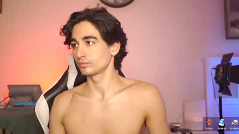 idenavarre online show from March 8, 2025, 10:34 pm