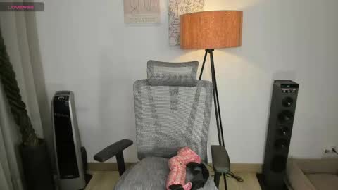 Snapshot of alanna_clark chatting on June 1, 2026, 2:24 am Alanna online show from June 1, 2026, 2:24 am