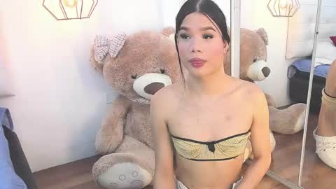 alanna_miaw online show from November 15, 2025, 11:10 pm