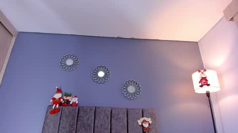 Alanna  online show from December 19, 2025, 10:55 am