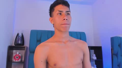 alannaughty_ online show from December 24, 2024, 9:11 pm