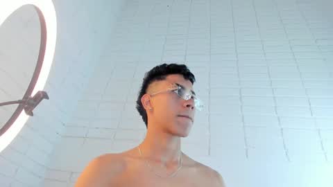 alannaughty_ online show from December 29, 2024, 7:50 am