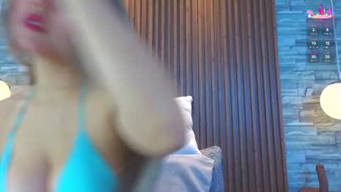 alannavidal online show from June 25, 2026, 2:22 am