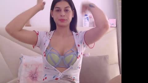 Snapshot of alaouirim25 chatting on May 12, 2026, 3:53 pm AllylicArabis online show from May 12, 2026, 3:53 pm