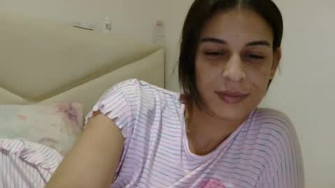 Snapshot of alaouirim25 chatting on June 17, 2026, 1:08 am AllylicArabis online show from June 17, 2026, 1:08 am
