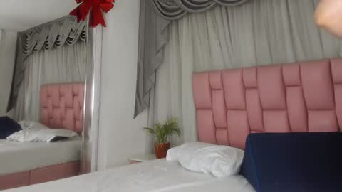 albaandthayron online show from December 31, 2024, 11:09 am