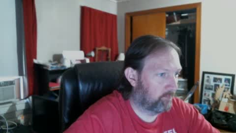 Snapshot of alberik2316 chatting on October 4, 2025, 3:10 pm Alberik online show from October 4, 2025, 3:10 pm