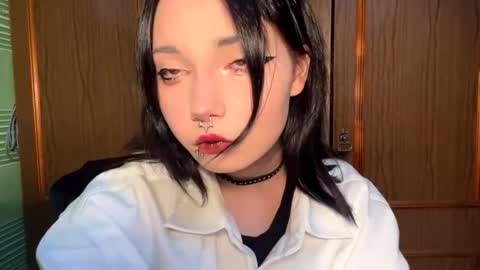 Im Katrina online show from September 26, 2025, 5:28 pm