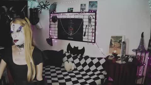 Mistic witch online show from February 28, 2025, 1:58 am