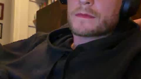 Snapshot of aldalo44 chatting on July 3, 2026, 12:17 am just us online show from July 3, 2026, 12:17 am