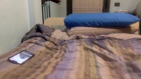 sandroxxx online show from February 12, 2025, 7:13 pm