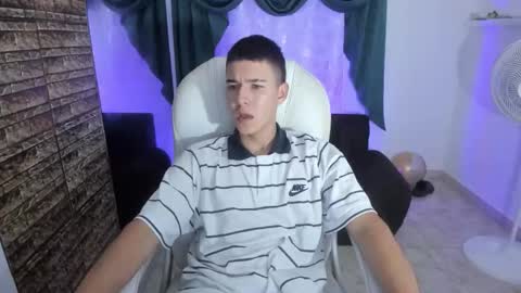 Aleck Boy online show from November 25, 2025, 7:47 pm