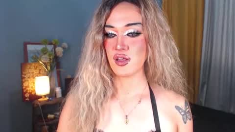 aleinacroft online show from October 31, 2025, 2:07 pm