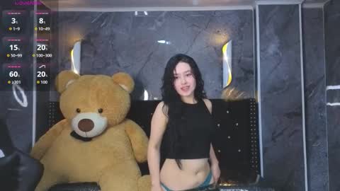 aleja online show from December 18, 2025, 7:53 pm