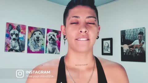 Alejandra online show from January 21, 2025, 9:15 pm