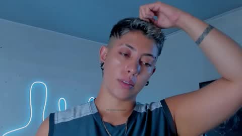 Alejandra online show from December 20, 2025, 4:52 am