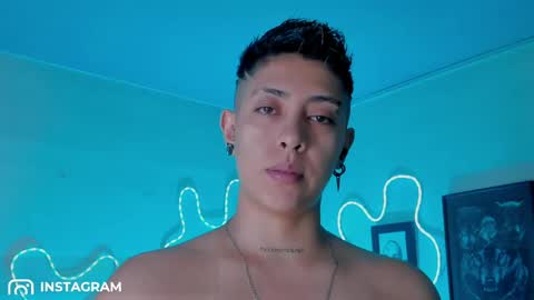Snapshot of aleja1214 chatting on May 11, 2026, 9:45 pm Alejandra online show from May 11, 2026, 9:45 pm