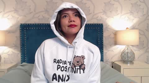  1 online show from January 30, 2025, 11:45 pm