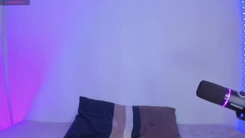 Snapshot of aleja_rossi chatting on December 13, 2024, 10:45 pm Aleja online show from December 13, 2024, 10:45 pm