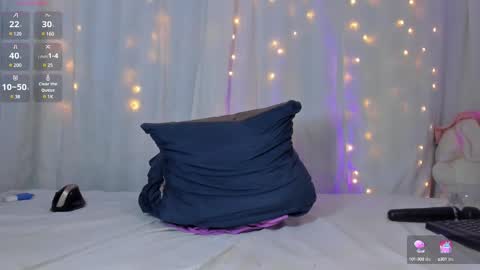 Snapshot of aleja_rossi chatting on February 19, 2025, 7:48 pm Aleja online show from February 19, 2025, 7:48 pm