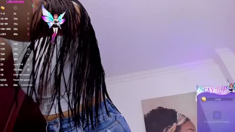 Alejandra online show from December 14, 2024, 11:39 am