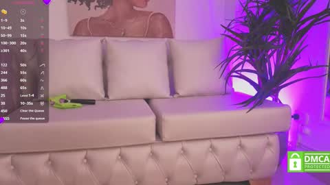 Alejandra online show from September 12, 2025, 11:10 am