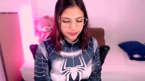 Aleja Harker  online show from October 30, 2025, 2:35 am