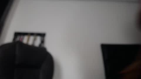 alejahornyx online show from January 31, 2025, 8:43 am