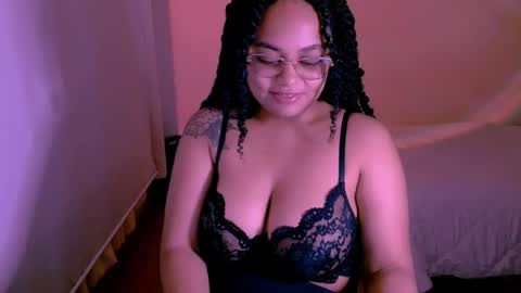 Snapshot of alejandra_conde chatting on August 3, 2026, 1:37 am Alejandra online show from August 3, 2026, 1:37 am