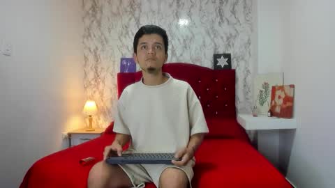 Snapshot of alejandra_james chatting on April 2, 2026, 7:39 am ALEJANDRA JAMES online show from April 2, 2026, 7:39 am