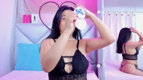 alejandra_lee19 online show from May 28, 2026, 2:31 am
