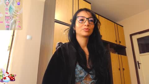Snapshot of alejandracherry_ chatting on December 31, 2024, 7:53 am Alejandra online show from December 31, 2024, 7:53 am