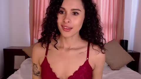 Danna Ray online show from June 18, 2026, 7:51 pm