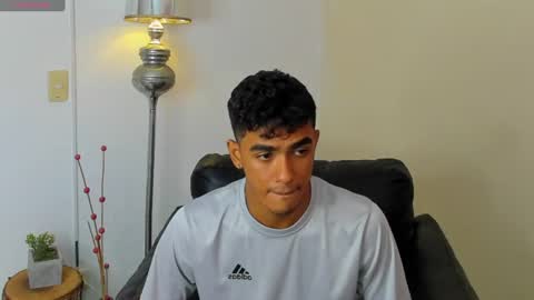 Snapshot of alejandro_williams chatting on June 23, 2026, 6:39 pm Alejandro williams online show from June 23, 2026, 6:39 pm