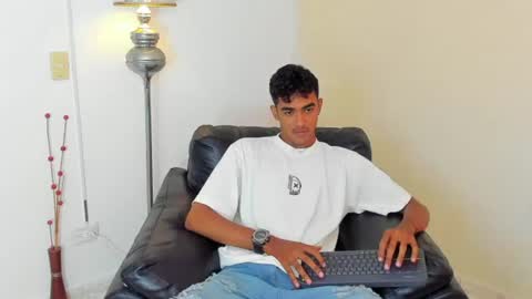 Snapshot of alejandro_williams chatting on June 29, 2026, 7:47 pm Alejandro williams online show from June 29, 2026, 7:47 pm