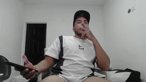 Snapshot of alejandrocock23 chatting on March 12, 2025, 11:44 pm alejandrocock online show from March 12, 2025, 11:44 pm